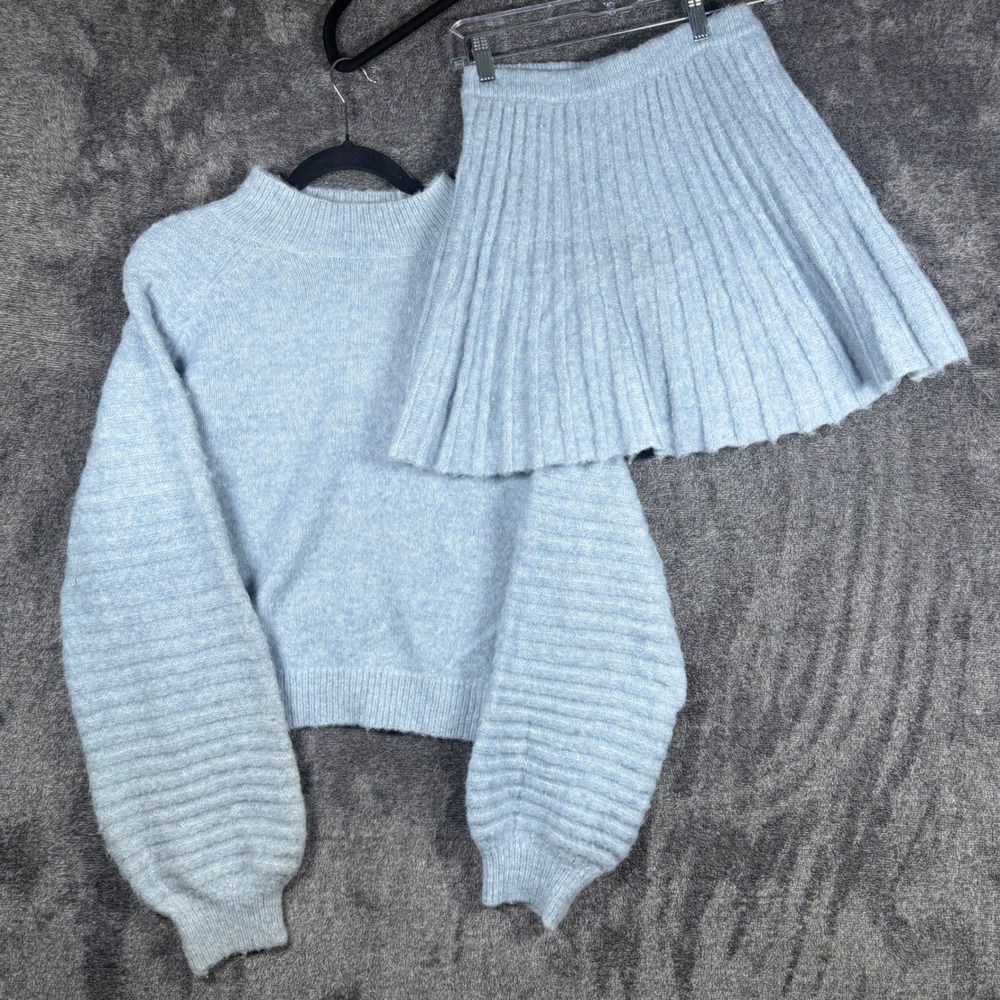 Sofie the label Light Blue Knit Sweater and Pleated Skirt Set Size M S1078T